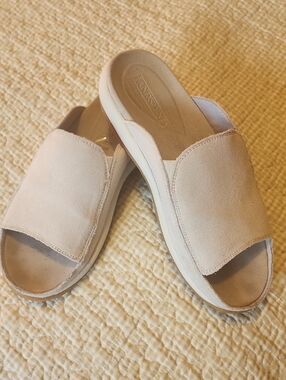 Lands' End Light Beige Suede Slide Mules - Women